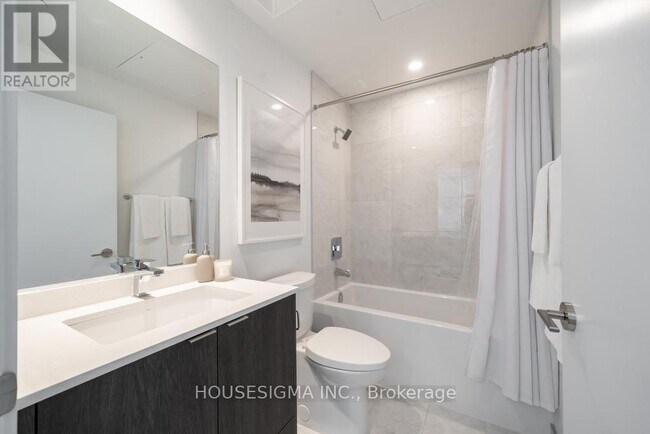 Building Photo - 1928 Lake Shore Blvd W