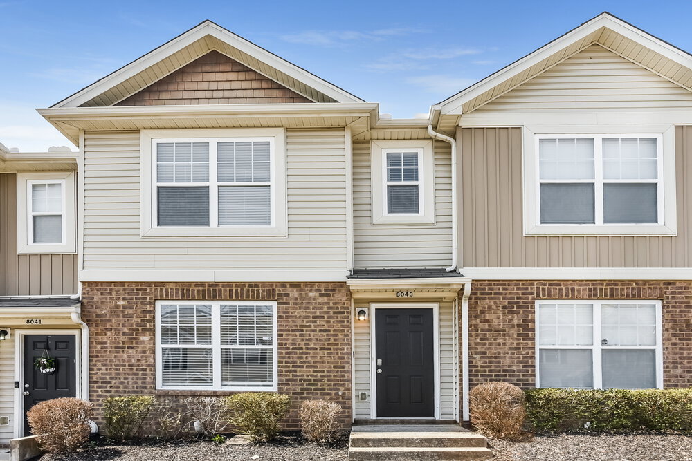 Foto principal - 8043 Logan Dr