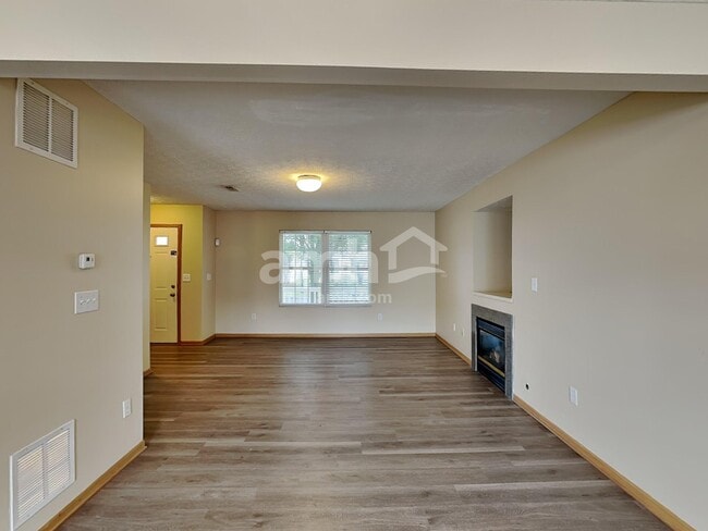 Building Photo - 3035 Representation Ter