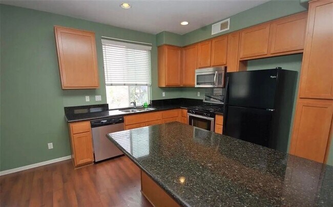 Foto del edificio - 2 br, 2.5 bath House - 750 Paradise Way