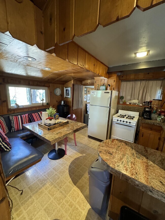 Foto del edificio - 3794 Needle Peak Rd