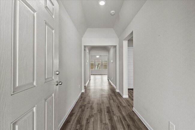 Foto del edificio - 4302 Fenwick Rd