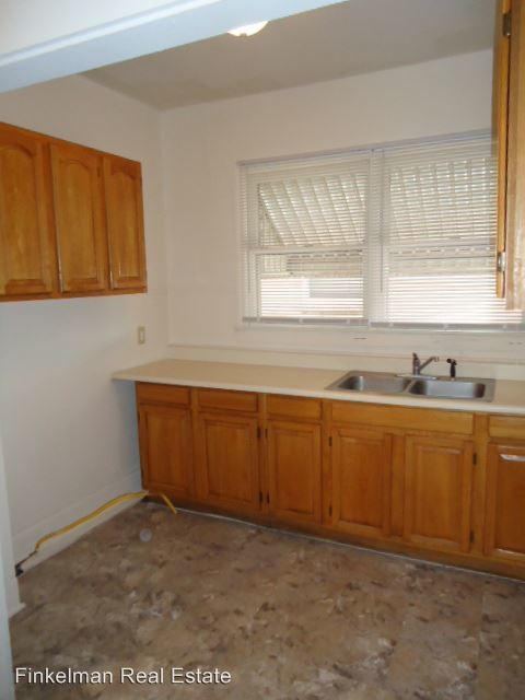 Building Photo - 3 br, 1 bath House - 1112 Baltimore Street
