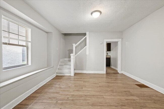 Foto del edificio - 1119-1119 N Dearborn St