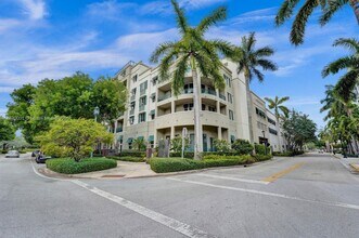 Building Photo - 510 NW 84th Ave