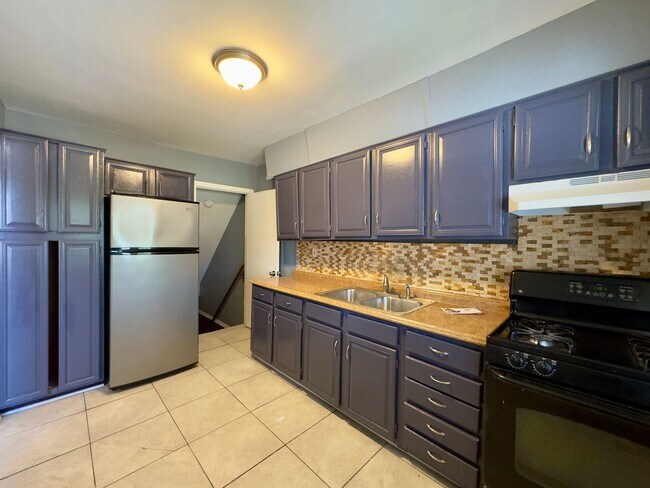 Foto del edificio - Impressive 3-Bedroom Townhome with Spaciou...