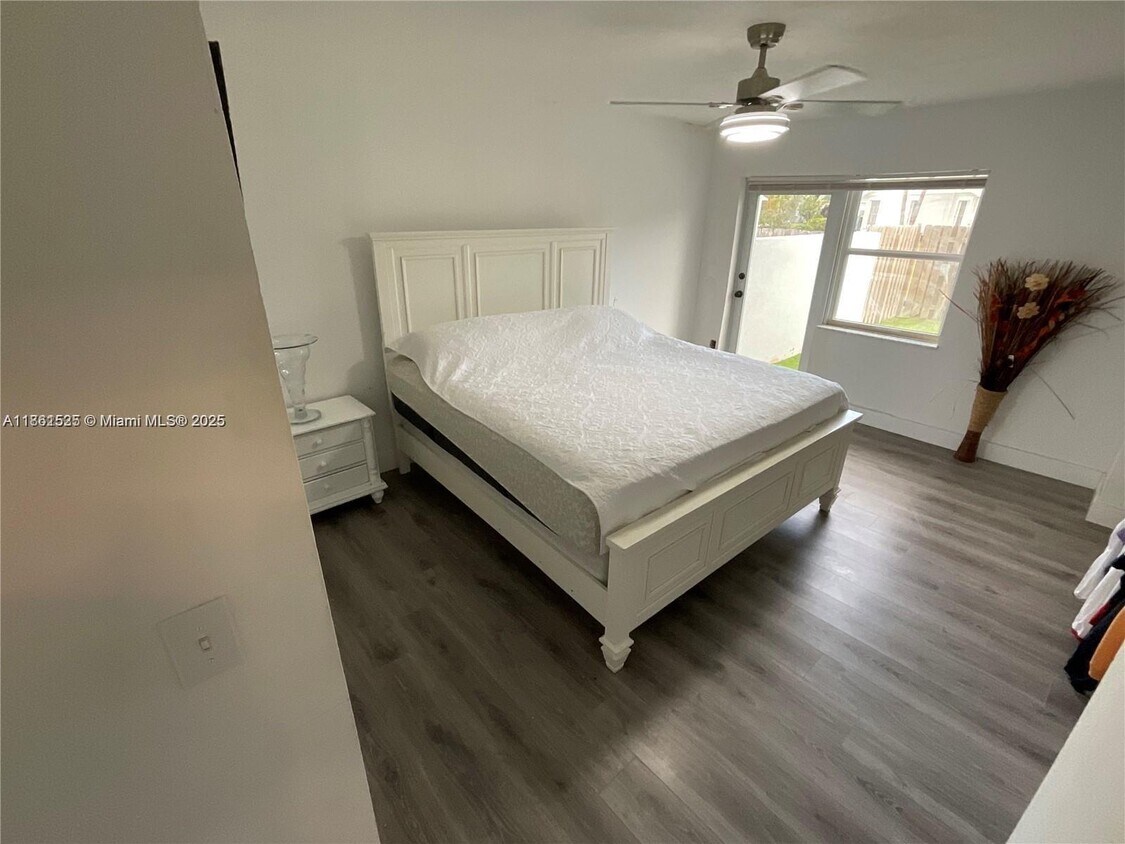 Foto principal - 10397 SW 209th Ln
