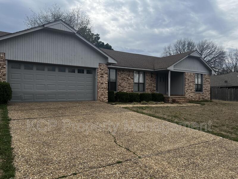 Primary Photo - 3004 Ramsgate Way