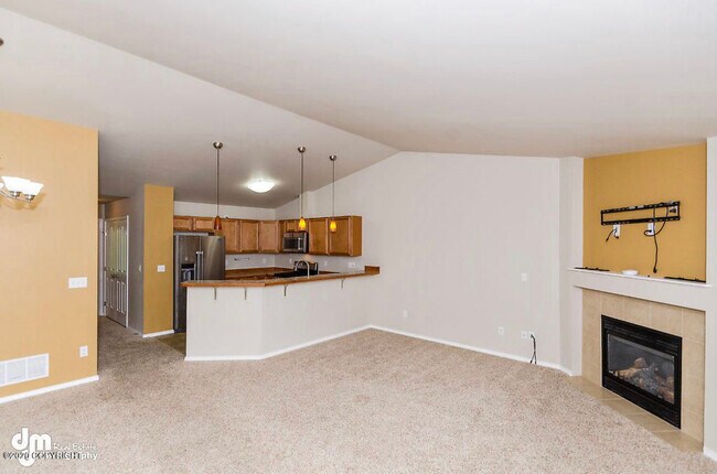 Building Photo - 5485 S Irwin Dr