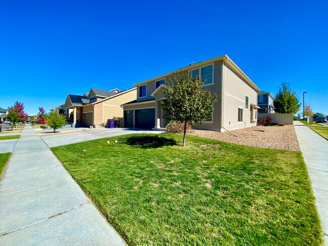 Foto del edificio - 4906 Ceylon Wy