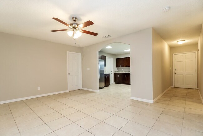 Foto del edificio - 6173 71st St N