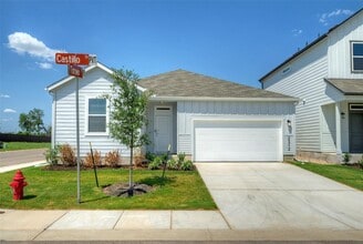 Building Photo - 2312 CASTILLO Dr