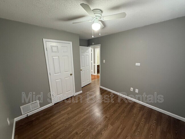 Building Photo - 4419 Pecan Forest Ct