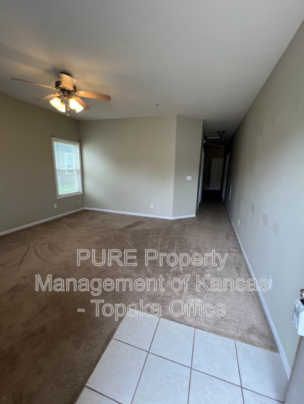 Building Photo - 2707 SE Taurus Ct