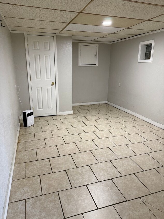 Building Photo - Sycamore Apts