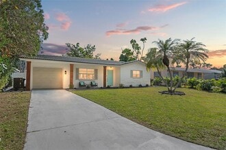 Building Photo - 5314 13th Ave S