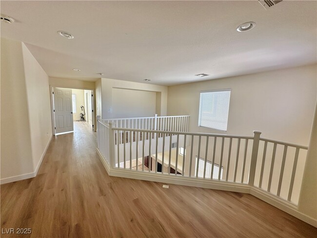 Building Photo - 3939 Bella Contada Ln