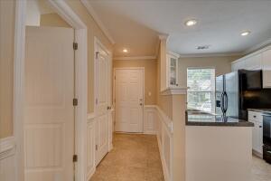 Building Photo - 2631 York Dr