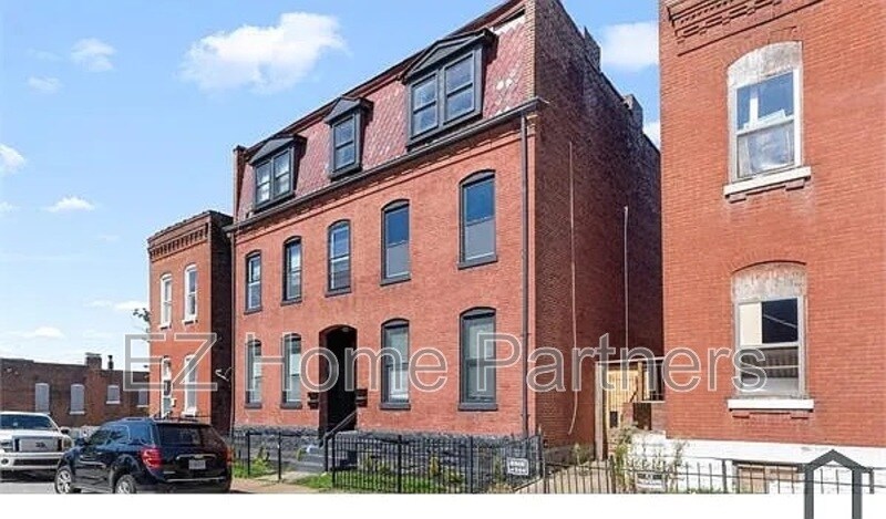 Foto principal - 2319 Indiana Ave