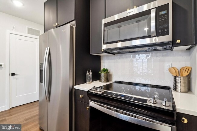 Foto del edificio - 1102 Germantown Ave