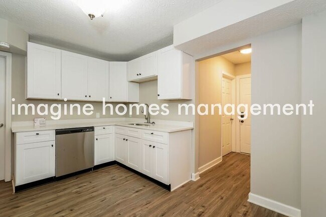 Foto del edificio - 620 East Beecher Street