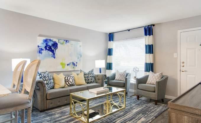 Foto principal - 2 bedroom in Houston TX 77024
