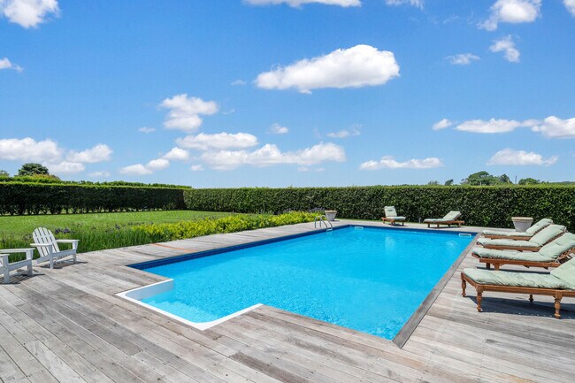 Foto del edificio - 6 Millfarm Ln