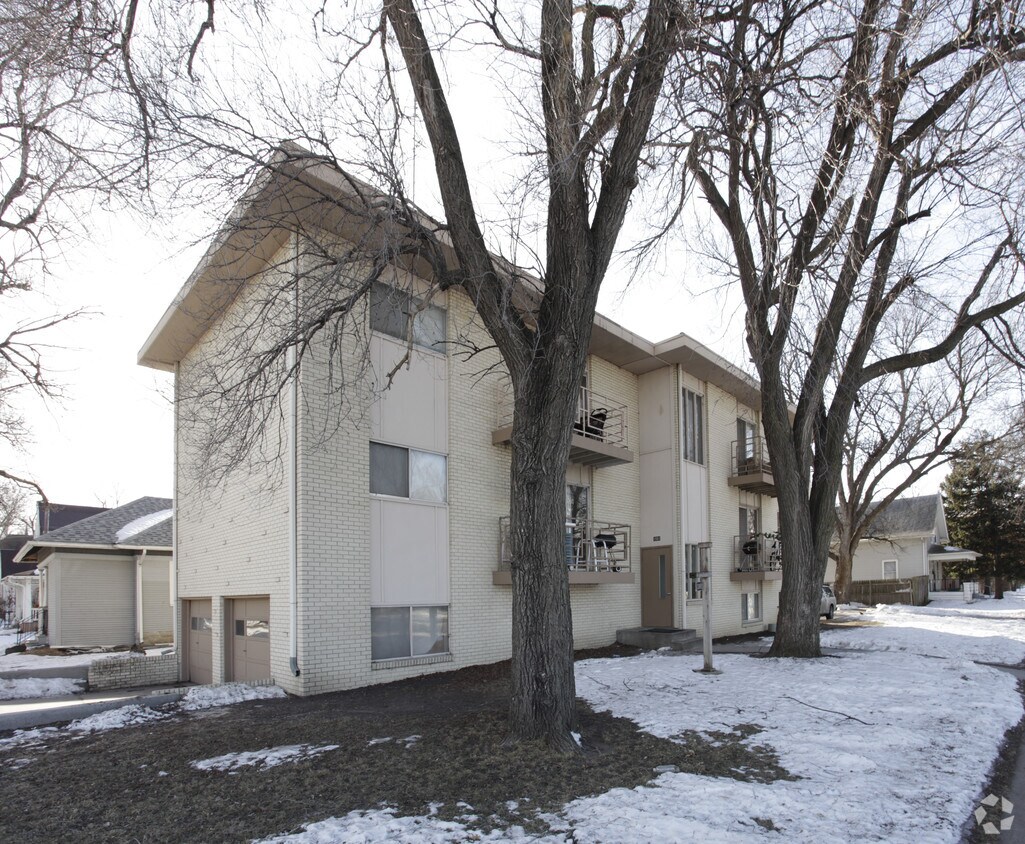 Building Photo - 1001 S 26th St