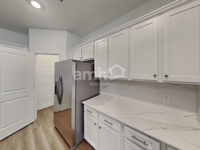 Foto del edificio - 16422 Cheyanne Ct