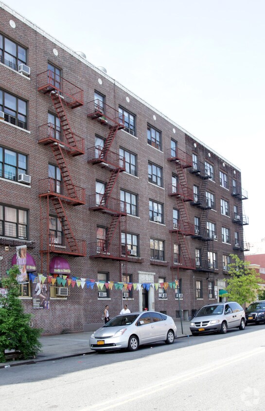 13 - 15 Vermilyea Ave - 13-15 Vermilyea Ave