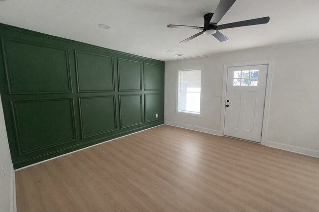 Foto del edificio - CHARMING COTTAGE AVAILABLE MARCH 9TH!