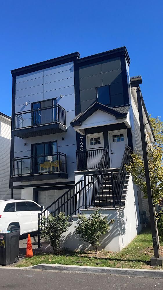 Building Photo - 729 Seaport Dr