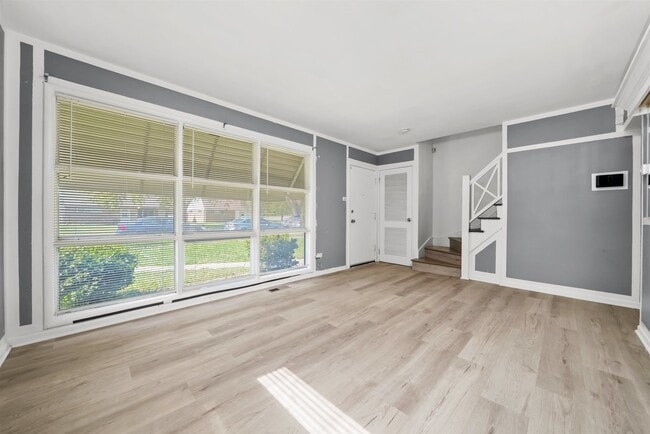 Foto del edificio - 17007 Oakwood Ave