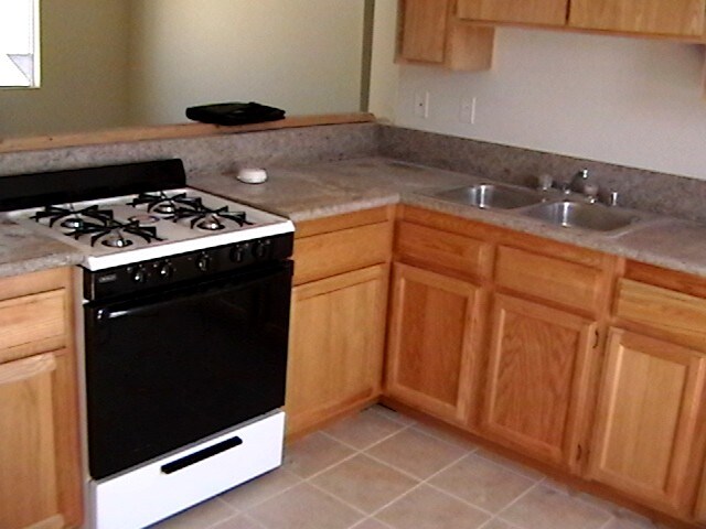 Kitchen - Cheshire Apartments