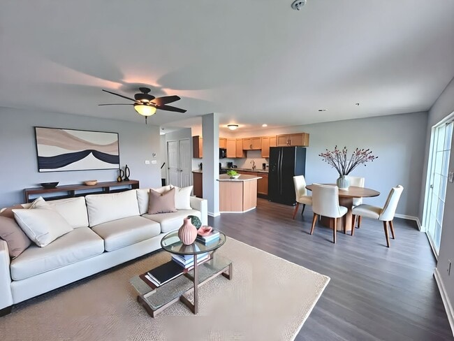 Building Photo - 3 Bedroom 2.5 Bathroom Townhome in Palmyra