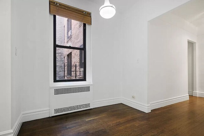 Building Photo - Stunning 1Bedroom 1Bathroom