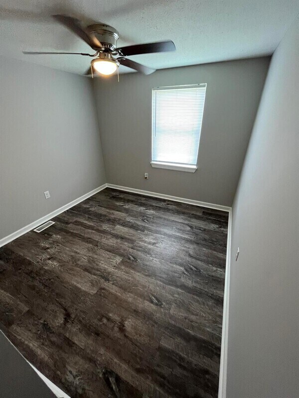 Building Photo - 4807 Saddlebrook Ln