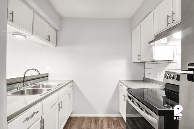 Foto del edificio - 2606 Wheless Ln