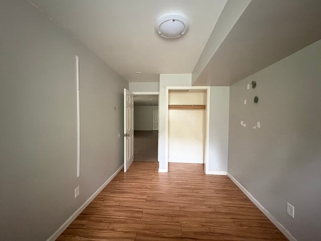 Building Photo - 60 Stegman St