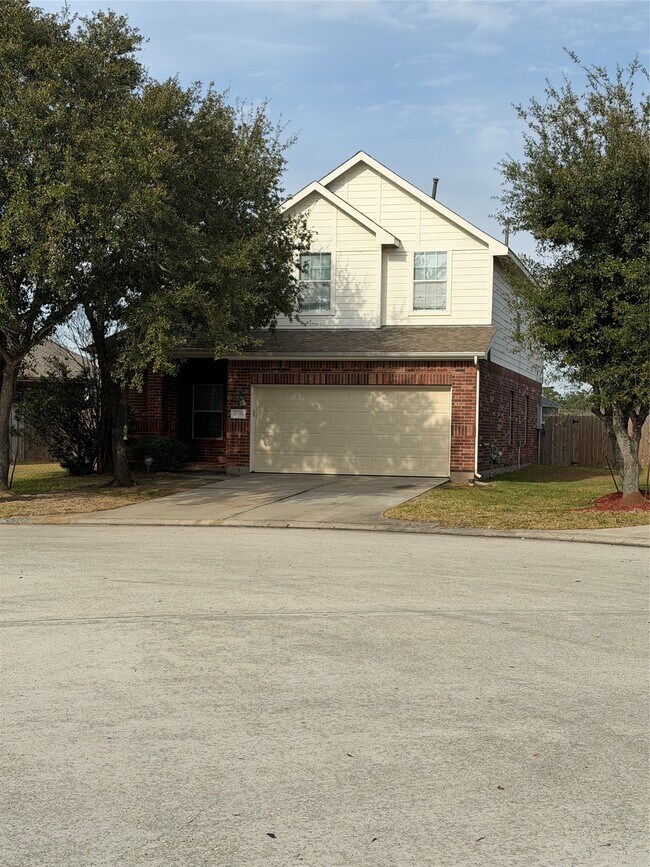 Building Photo - 8835 Old Maple Ln