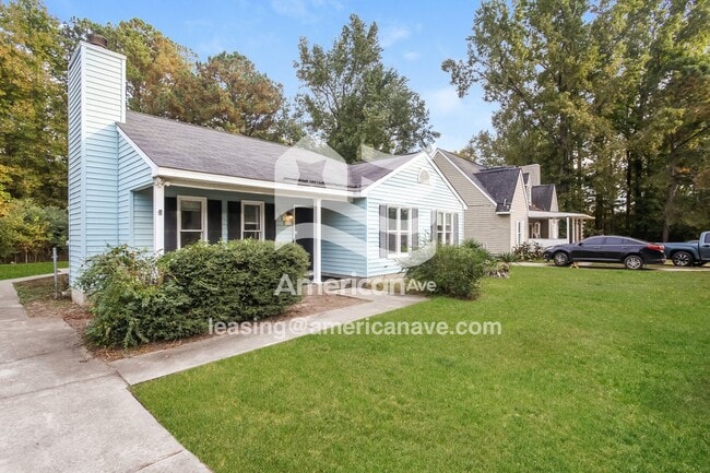 Building Photo - 2912 S Partridge Cir
