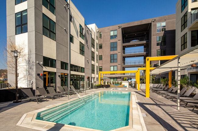 LLEWELLYN apartments — community photo - LLEWELLYN