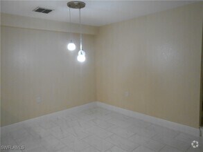 Building Photo - 9409 Ivy Brook Run
