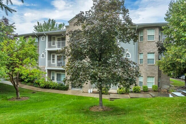 Foto del edificio - 532 N Seven Peaks Blvd