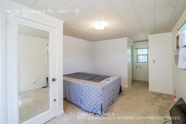 Foto del edificio - 416 Glynlea Rd