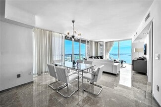 Building Photo - 495 Brickell Ave