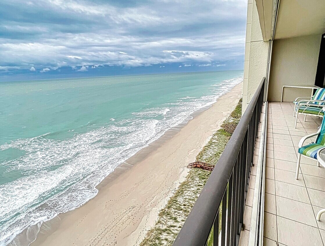 Foto principal - 8750 S Ocean Dr