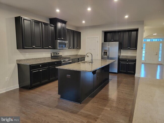 Foto del edificio - 2278 River Birch Rd