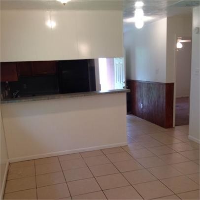 Foto del edificio - 1913 Pine Tree Dr