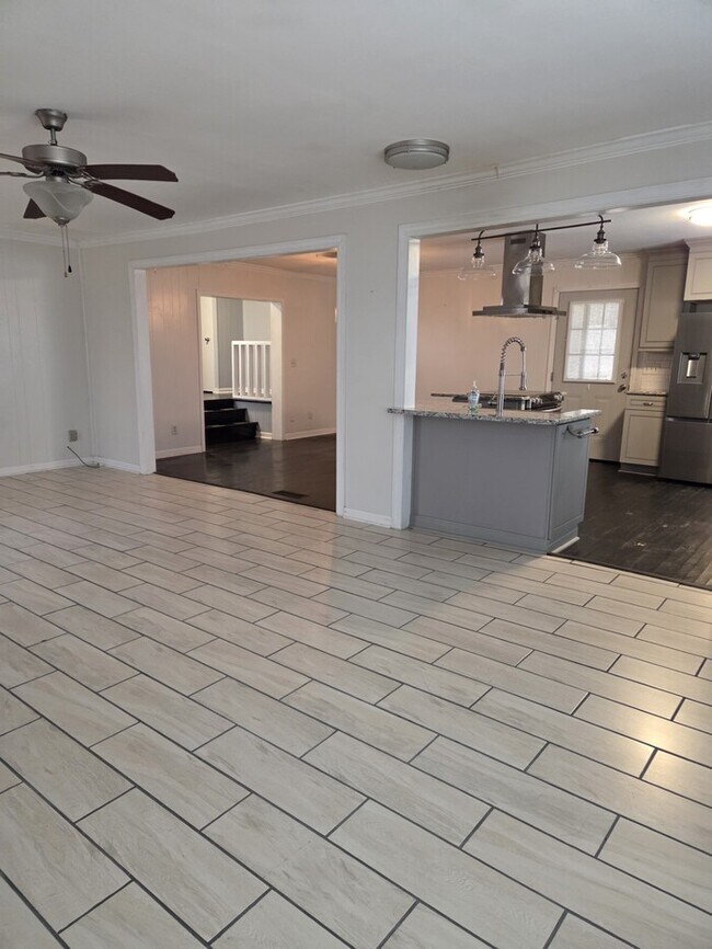 Foto del edificio - 408 Clifton St